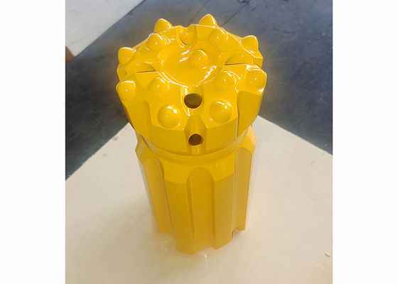 Forjar um botão retrátil com carburo para melhorar a produtividade